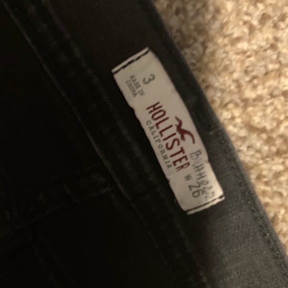 Hollister black distressed shorts size 3 - Picture 3 of 3